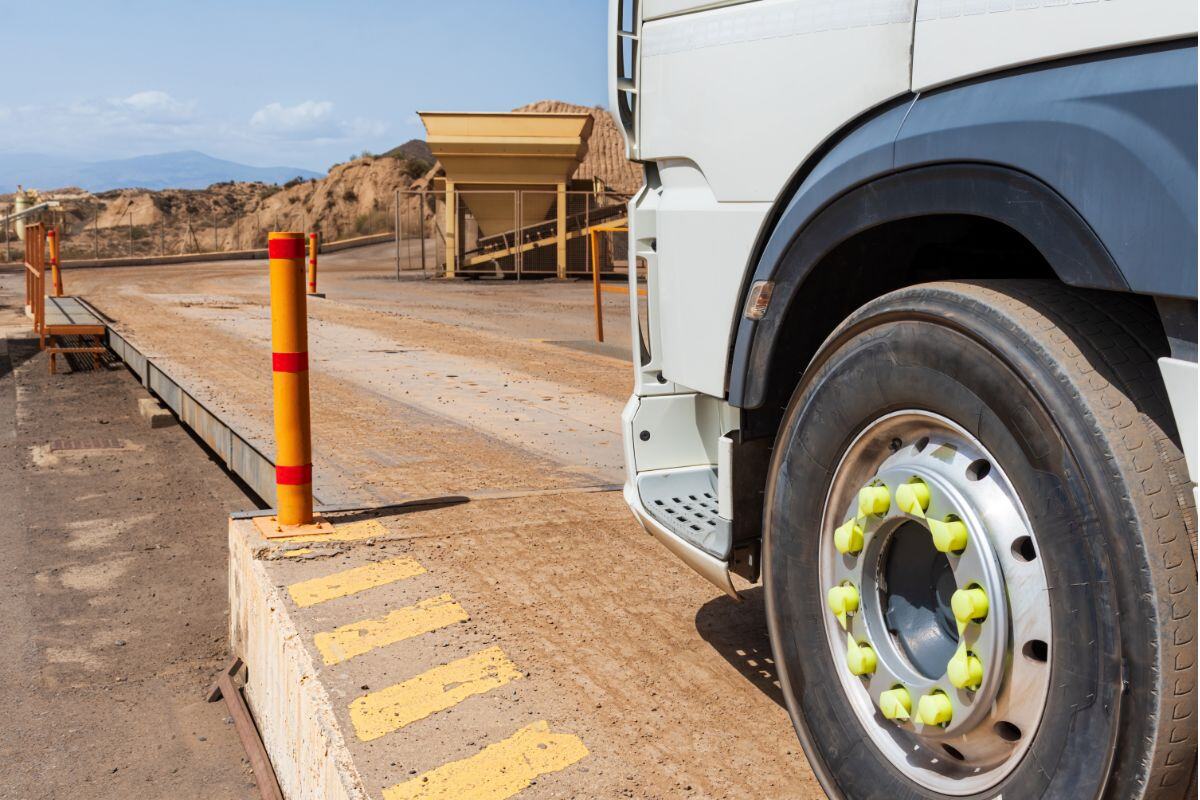 mScales-Truck-weighing-weighbridge