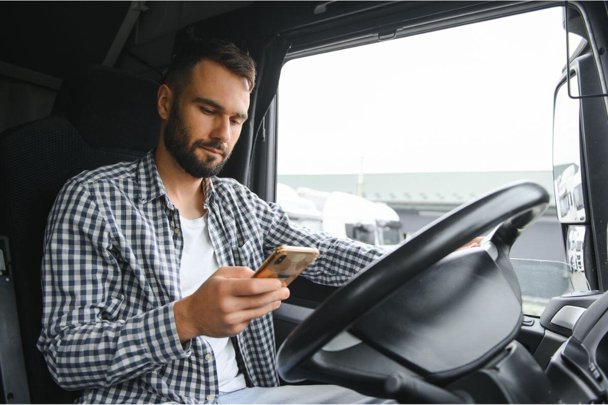 mScales_Driver-mobile-phone