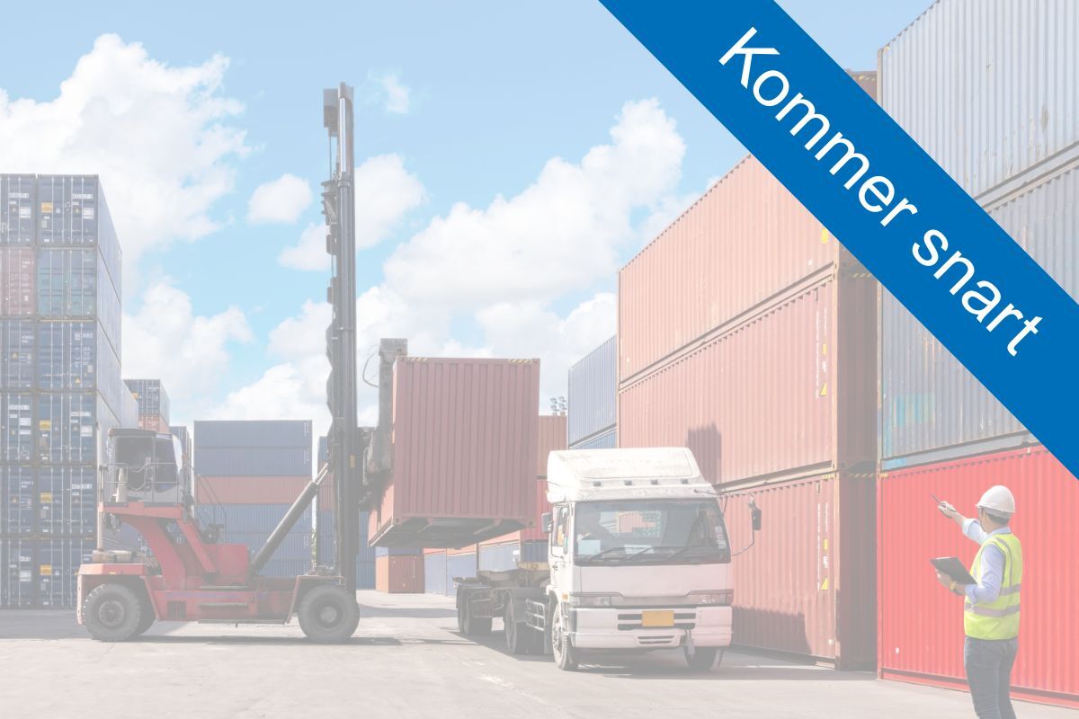 logistics-container-storage-yard_Kommer-snart